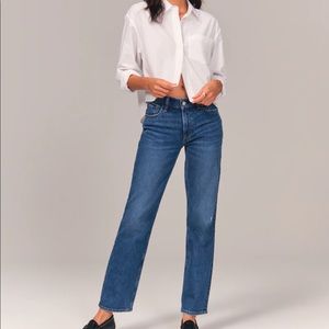 A&F dark wash straight jeans in excellent condition. Low rise jeans